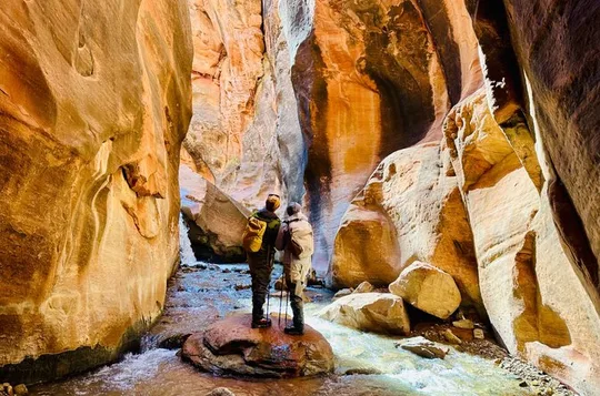 Kanarra Falls: Private Guided Hike + Picnic