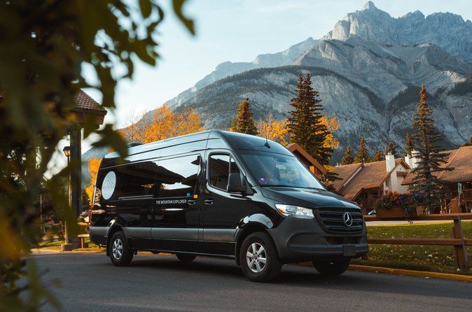 Moraine Lake and Lake Louise Private Tour(5hr) from Banff/Canmore