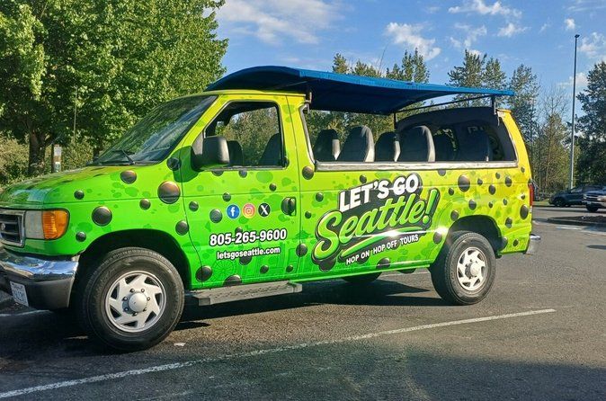 Seattle Guided Hop-On Hop-Off Tour with All Day Pass