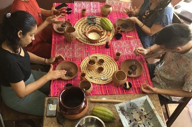 Hands on cocoa Mexican chocolate workshop, small group