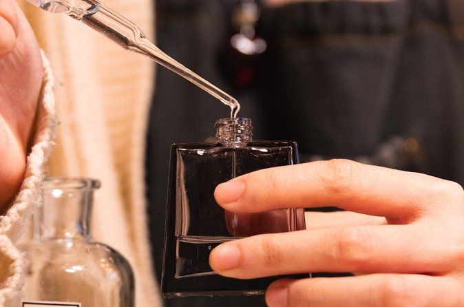 Create A Custom Fragrance at Chicago’s Original Perfumery