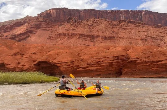 Half Day Rafting Trip through Fisher Towers Moab