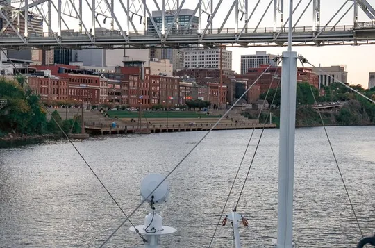 Nashville Nighttime Cruise with Live Music