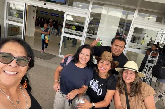 Airport to Hotel in Oaxaca with local assistance and tips Private