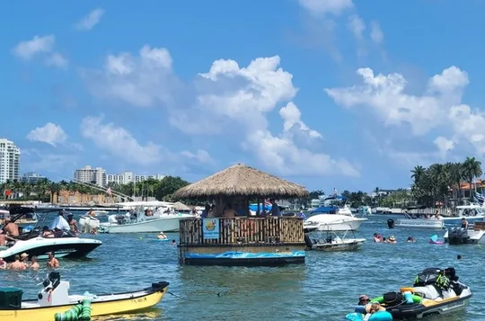 Tipsy Parrot Tiki cruises in Fort Lauderdale
