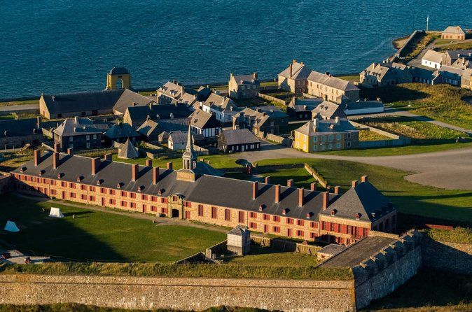 Louisbourg Lighthouse and Fortress Tour