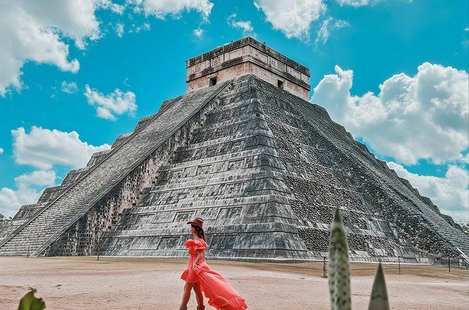 Chichen Itza + Cenote Suytun and Ikkil + Buffet and more