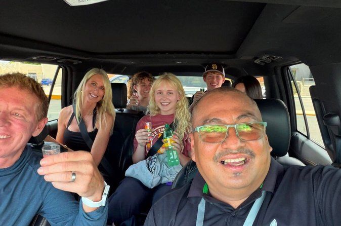 Private One Way Transfer from SJD Airport to Cabo San Lucas Area