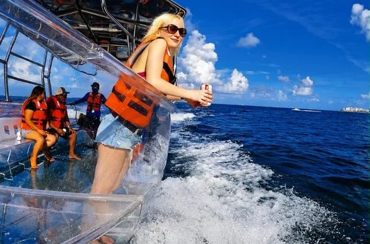 Cancún Clear Boat: Caribbean Swim, Reef Views Free Drinks & Photo