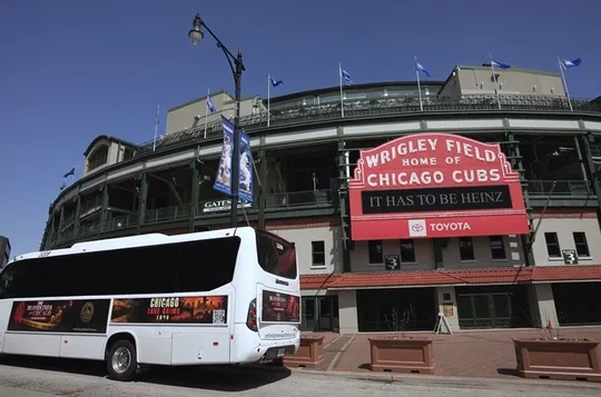 The Serial Killer and Iconic Chicago Landmarks Bus Tour