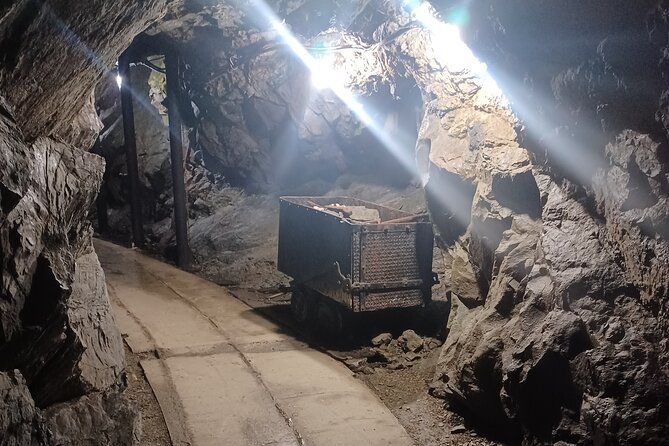Crystal Gold Mine Tour With Motherlode Combo Deal