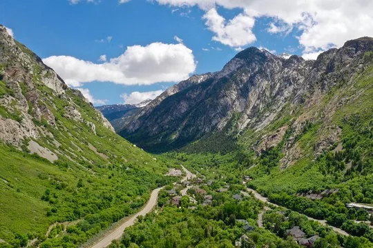 Full-Day Private tour through the Rocky Mountains