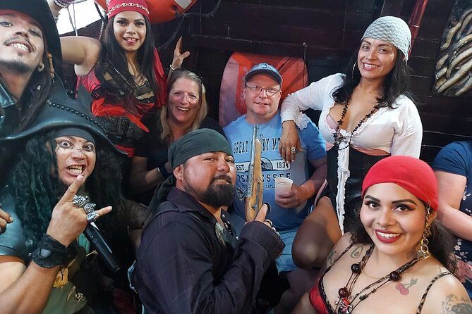 Premium Open Bar Pirate Ship Party Club Admission in Cozumel