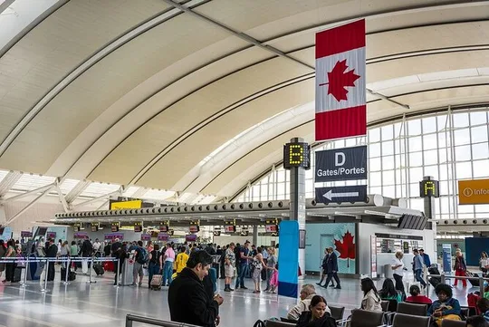 Private Transfer: Niagara Falls, ON to Pearson Int’l Airport (YYZ)