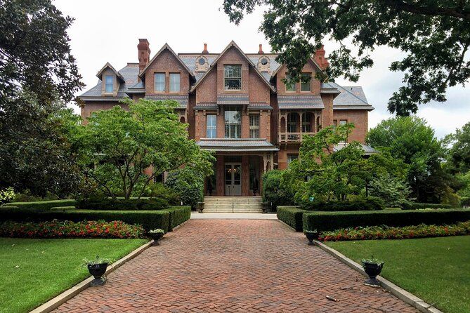 Raleigh North Carolina Scavenger Hunt Walking Tour and Game