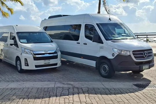 Private Roundtrip Transfer from Cancun Airport up PlayadelCarmen