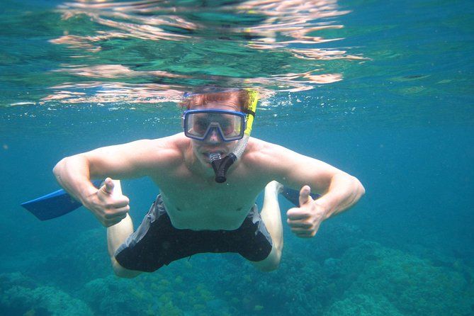Kealakekua Bay Morning Snorkel to Captain Cook Monument