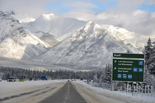 Banff National Park to Calgary Private Transportation