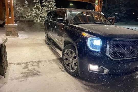 Calgary Airport Transfer | Luxury Sedan or SUV