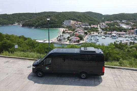 Shared Transfer: Huatulco Airport-Lodging in Huatulco