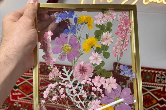 Philadelphia: Pressed Flower Art Workshop