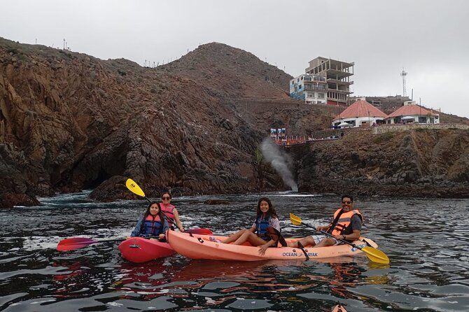 Kayak + : The Blowhole + : Flea market. Private Tour