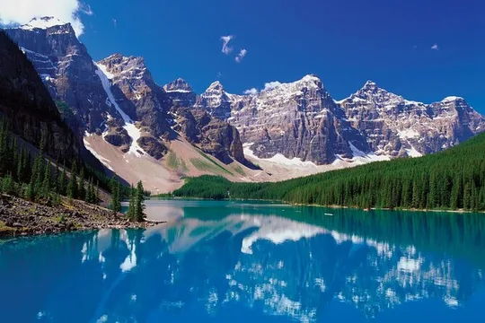 Lake Louise & Moraine Lake Half-Day Shuttle from Banff/Canmore