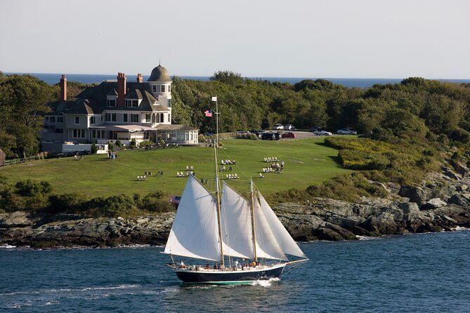 Scenic Day Sails in Newport Harbor and Narragansett Bay Aquidneck