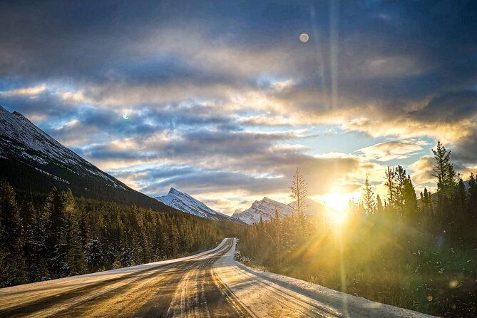 Exclusive VIP Half 1/2 Day Tour Lake Louise and Moraine Lake