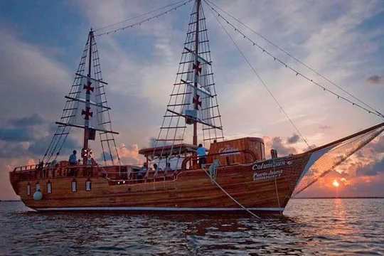 Romantic Sailing on a Cancun Lagoon