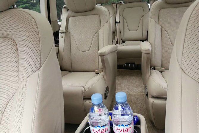 Los Angeles International LAX Airport Chauffeur Service, pick up.