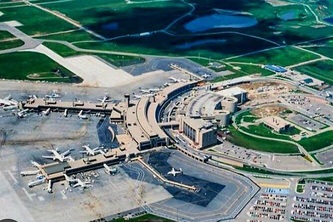 Rockies Return Shuttle: Banff, Canmore to Calgary Airport