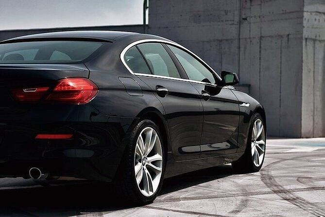 Private Airport Transfer Pearson Airport to or from Toronto