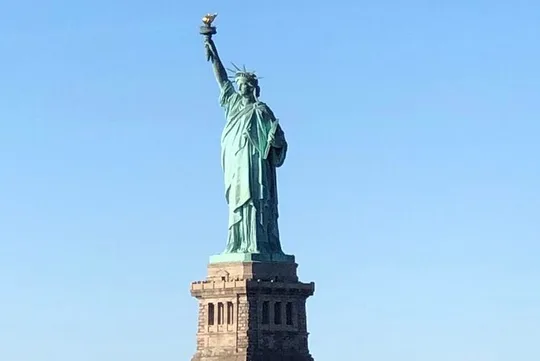 6hr 6 pax van tour with 1 hr boat ride by The Statue of Liberty