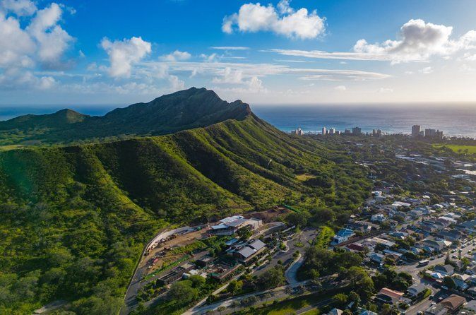 Diamond Head Sunrise Hike and Summit Tour with Reservation Ticket