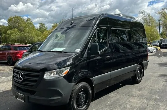 Vancouver Airport YVR Private Transfer to Downtown