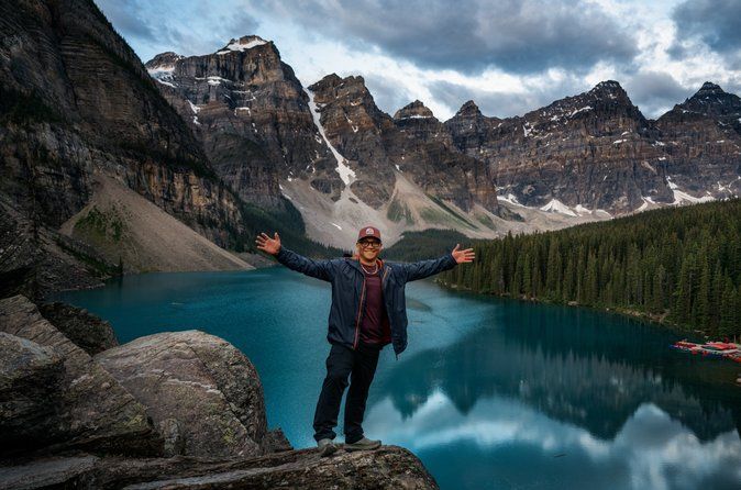Banff Park Shuttle: Moraine and Lake Louise | Limited Time Offer!