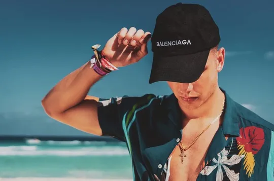 Cancun Solo Travel Portrait Experience 3 Iconic Locations