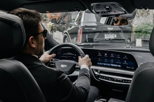 Seattle Airport to Bellevue: Private Luxury Transfer
