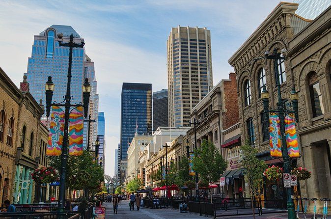 Calgary Private City Tour with Top Landmarks