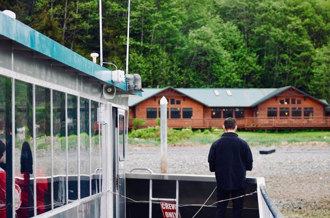 Juneau Alaska Island Dining at Orca Point Lodge and Whale Quest