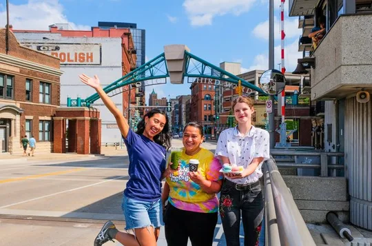 Milwaukee Third Ward Food Tour: Donuts, Sweet Treats & More