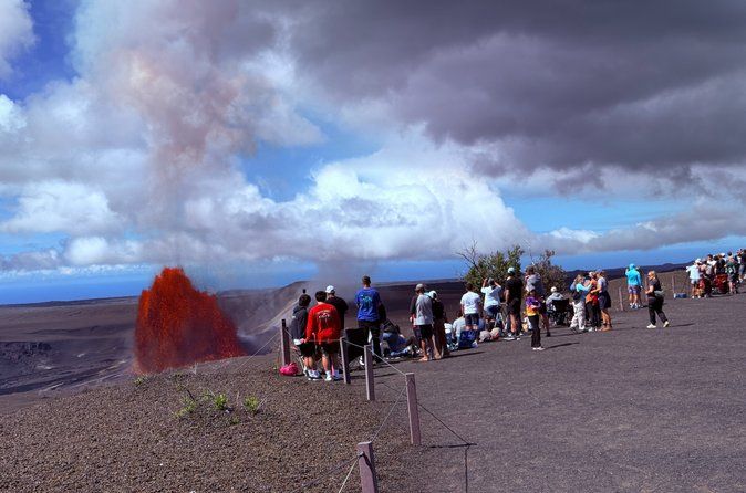 Private Sprinter Van 10 Seats tour from Kona Coast to Volcanoes National Park