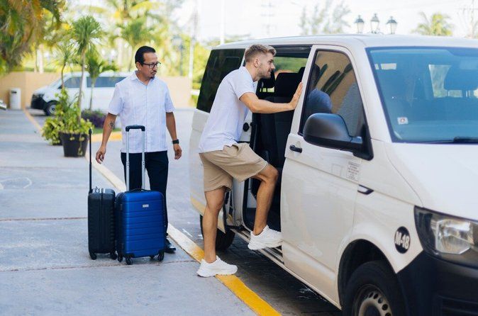 Private Airport Transfer to/from Playa del Carmen & Riviera Maya