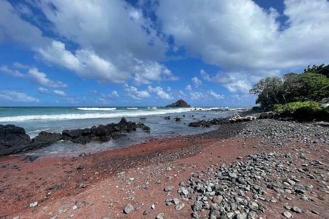 Private Road to Hana - Waterfalls, Red Sand & Hidden Gems