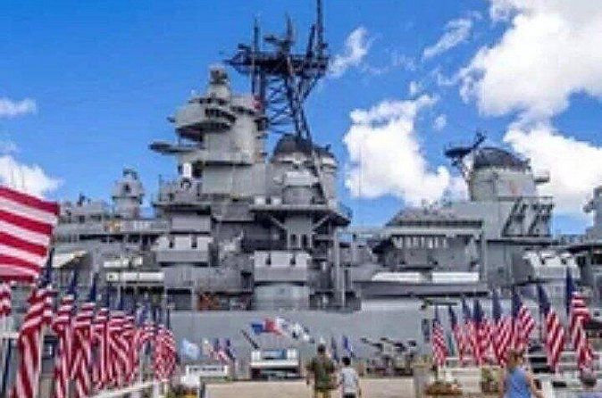 Pearl Harbor Arizona and Missouri tour from HNL Airport