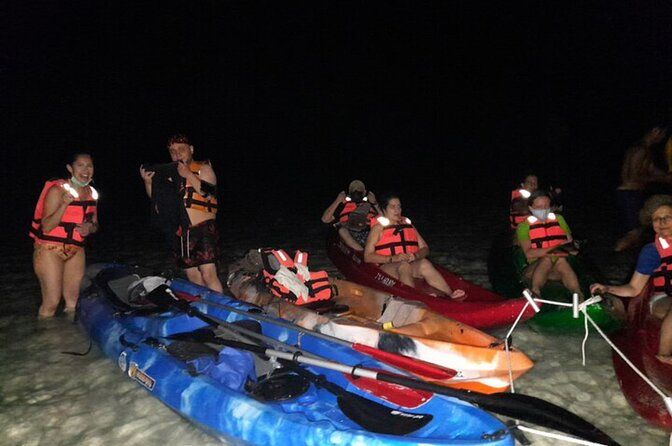 Bioluminescence in kayak in Holbox
