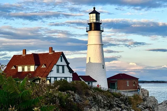 The Maine Experience: Coast, Culture & History