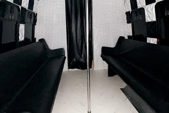 Ride in Luxury to Explore Charlotte’s Hottest Nightlife