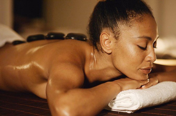 Tranquility and Romance Couples Massage Package with Bubbly